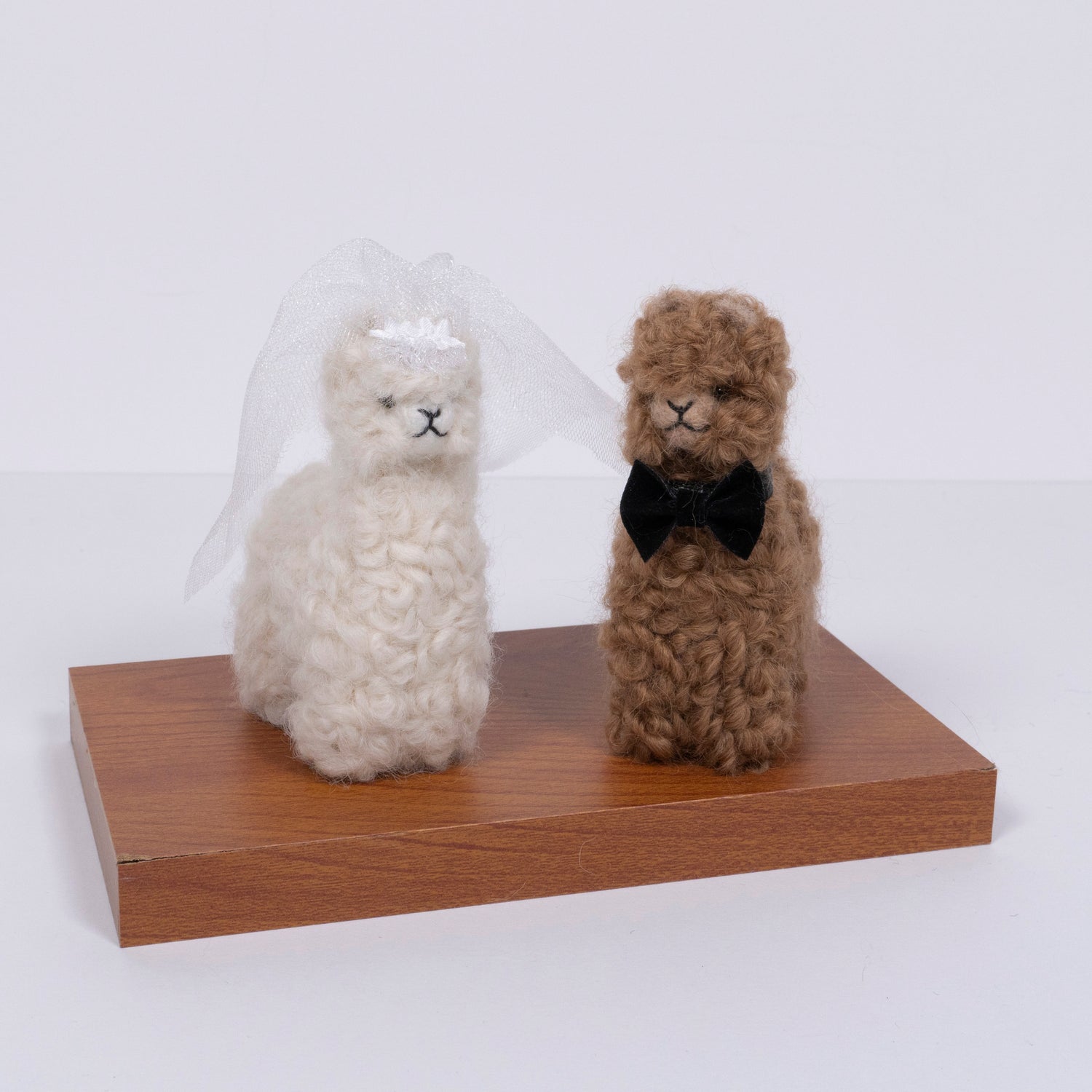 Needle Felted Alpaca Wedding Cake Toppers - Bride &amp; Groom Set